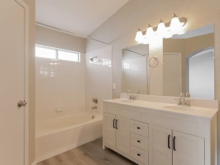 1212 Autumn Ridge Cir — Photo 10