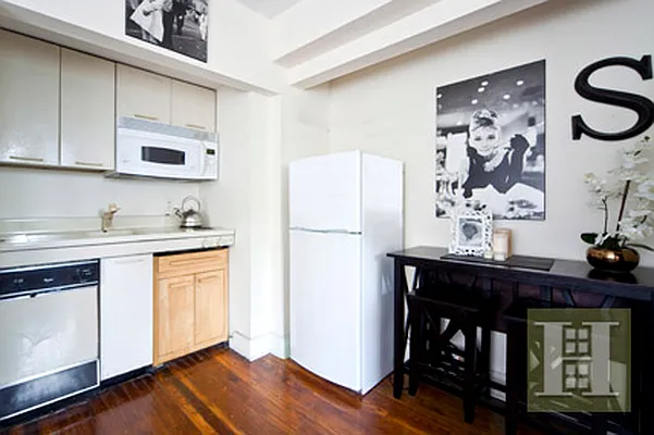 Sold by Halstead Real Estate | media 3