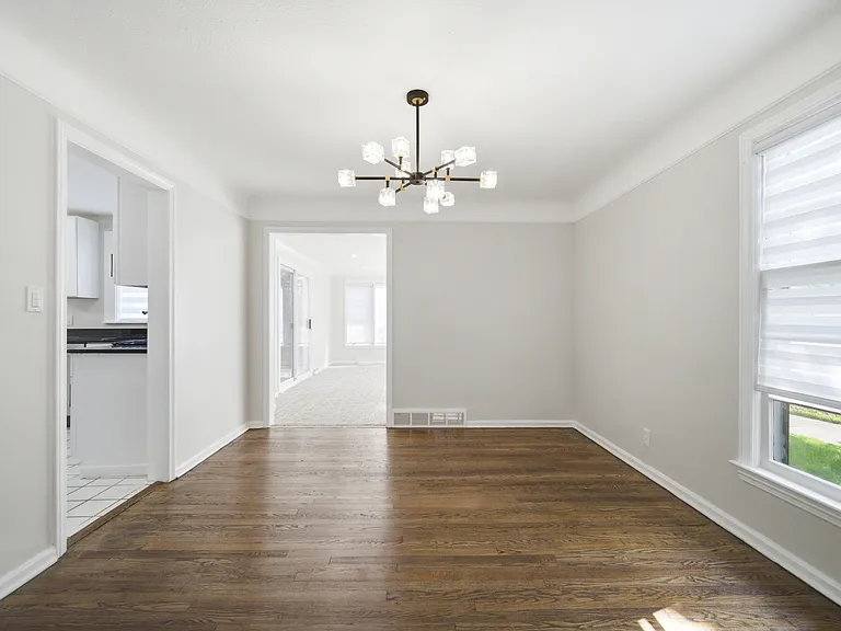 4037 Washington Blvd — Photo 9