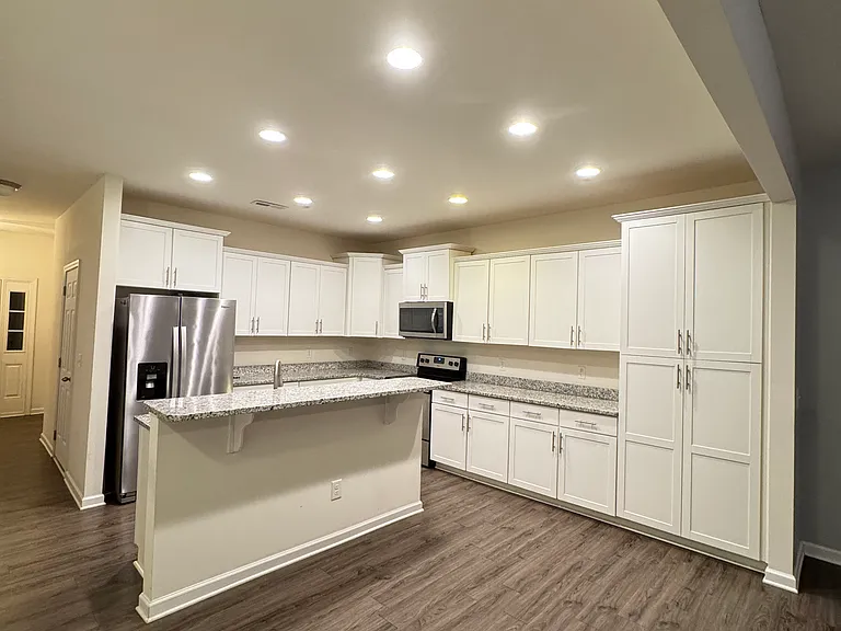 1070 Coldstream Dr — Photo 29