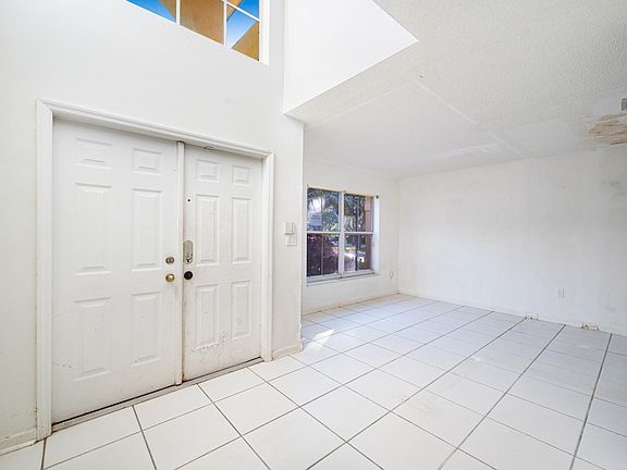 4th image of 14003 N Forest Oak Cir