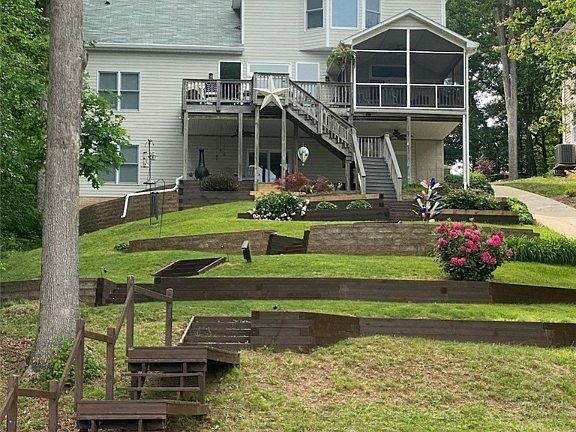 3rd image of 193 White Oak Dr