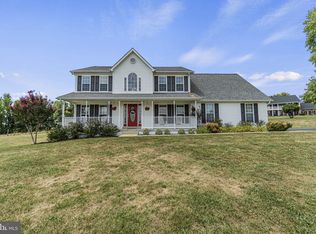 340 Fairview Dr, Charles Town, WV 25414