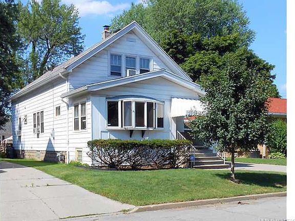 2nd image of 36 Cornell Ave