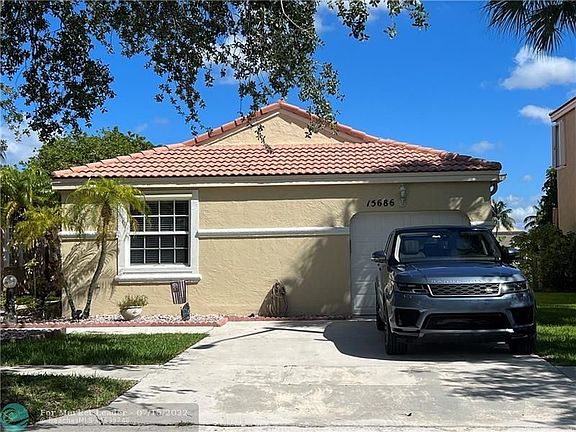 4th image of 15686 NW 12th Mnr