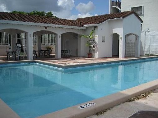 2nd image of 10233 NW 9th Street Cir #2101