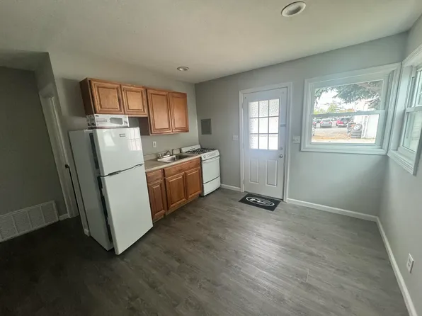(undisclosed Address), Amityville, NY 11701
