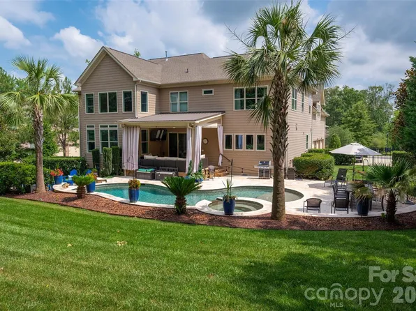 4013 Flowering Peach Rd, Waxhaw, NC 28173