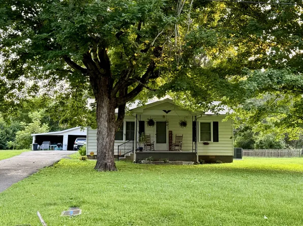325 Spring St, Wartrace, TN 37183