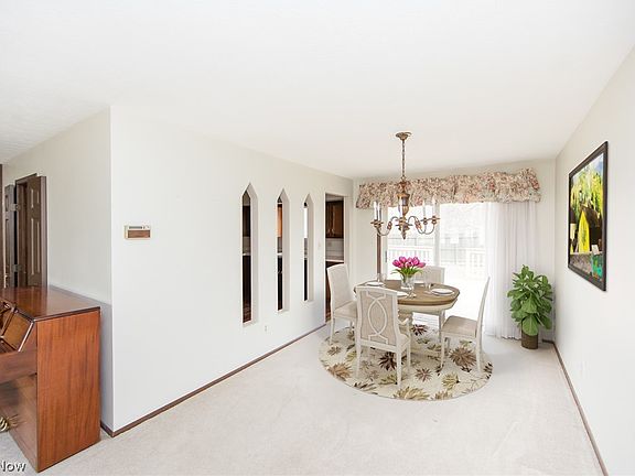 5th image of 8634 Ashwood Dr