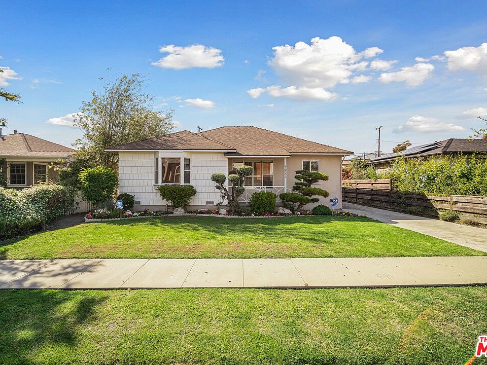 1st image of 12861 Admiral Ave