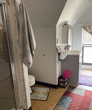 Bathroom 2-2