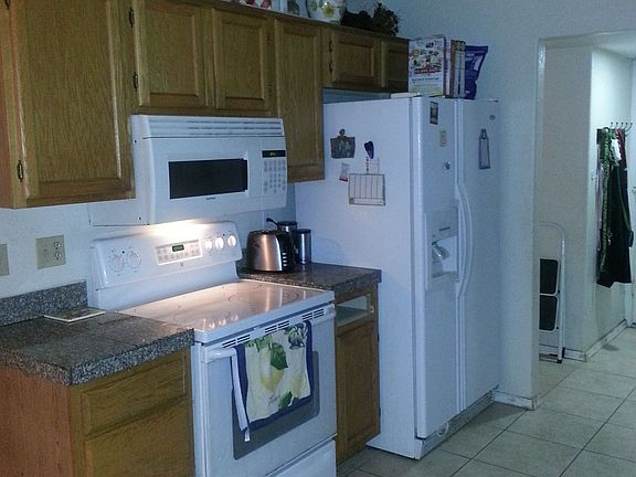 4th image of 3640 W Behrend Dr
