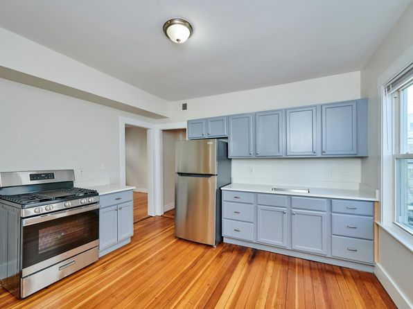 352 Centre St #2