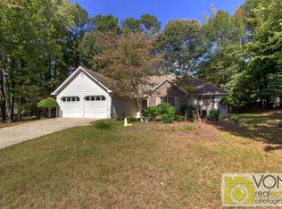 1097 Kearney Ln, Powder Springs, GA 30127