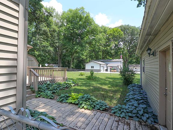 4th image of 103 McClaflin St