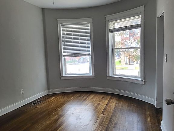 2nd image of 5447 S Harper Ave APT 1