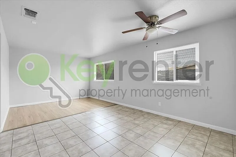 2 bed, 1.0 bath, 750 sqft, $1,400 — Photo 2
