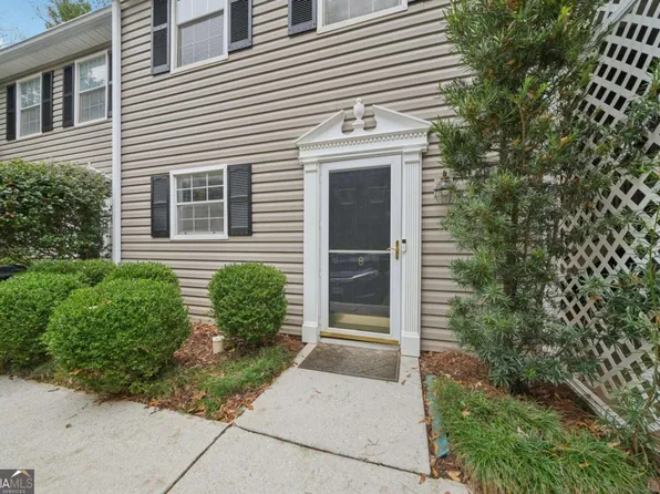 1750 Clairmont Rd, Decatur, GA 30033