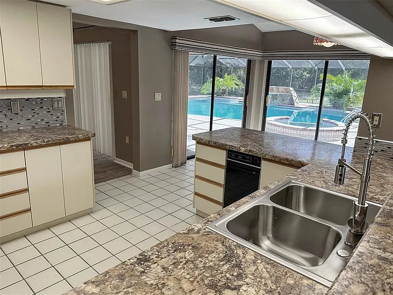 8732 Skymaster Dr — Photo 16