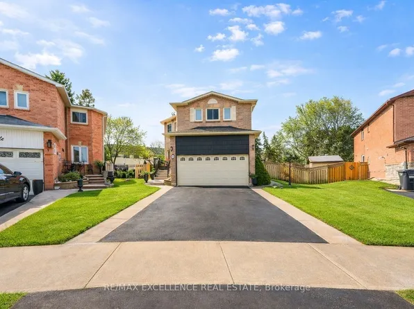 62 Atkins Cir, Brampton, ON L6X 4B5