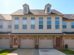 23512 Clarewood St, Macomb, MI