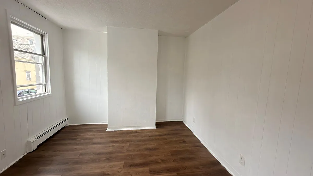 Building Photo - 316 9th St #1