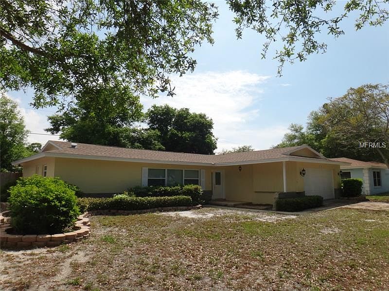 1st image of 2303 Saint Charles Dr