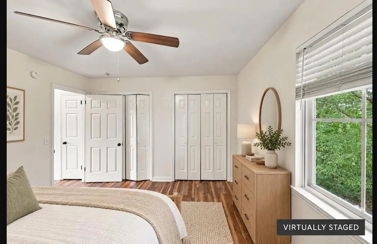 2 bed, 1.5 bath, 1050 sqft, $1,400 — Photo 3