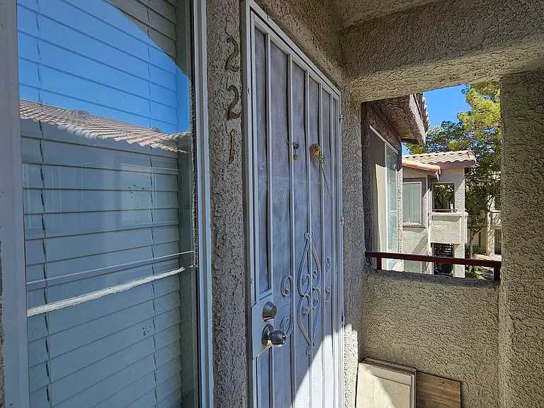 4955 Lindell Rd #221 — Photo 3