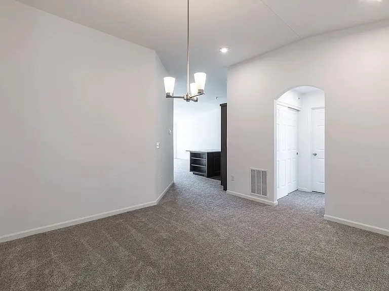 5239 Hazeltine Ln — Photo 18