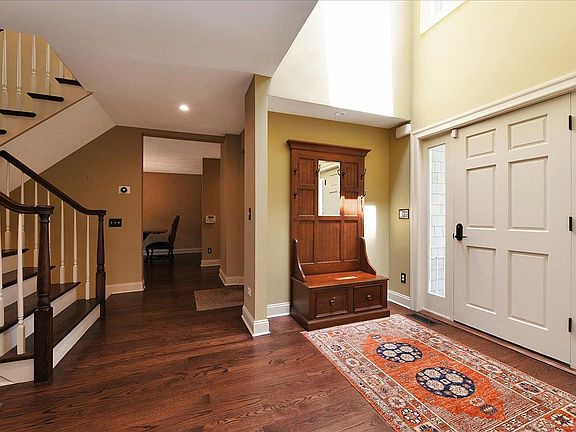3rd image of 58 Beechwood Ct