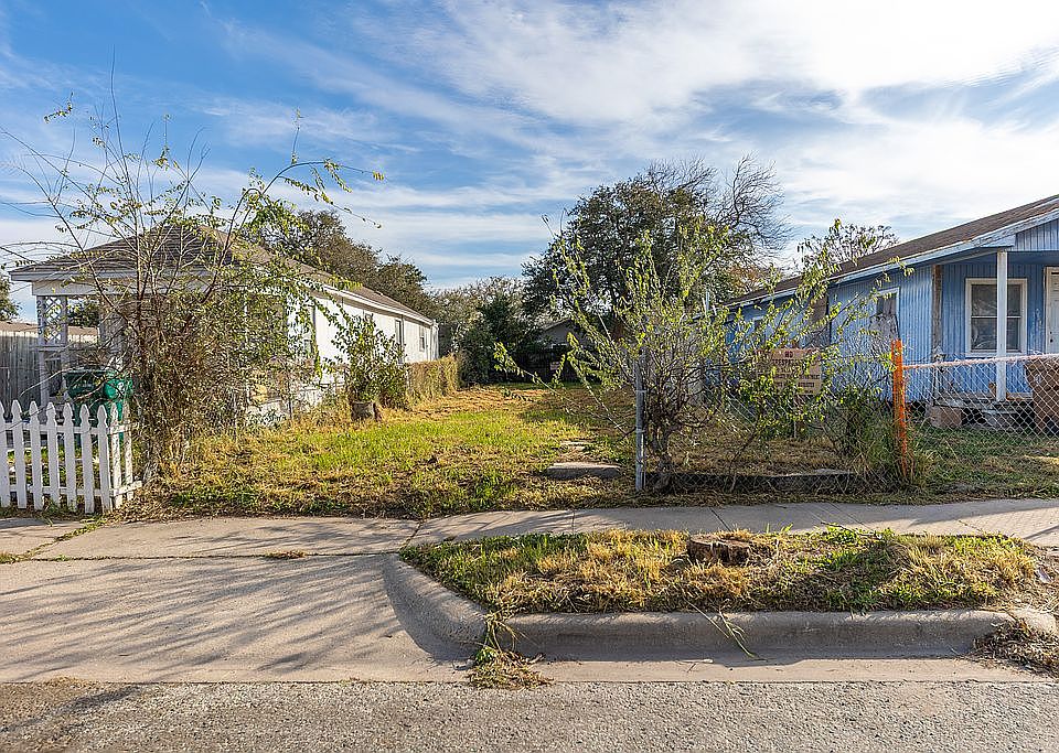 1st image of 2215 Coleman Ave