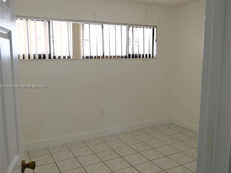 650 NE 149th St #505F — Photo 10