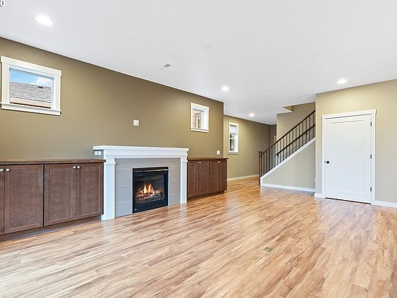 4th image of 4332 SE 179th Ct