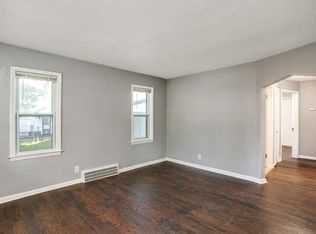 19953 Elkhart St, Harper Woods, MI 48225