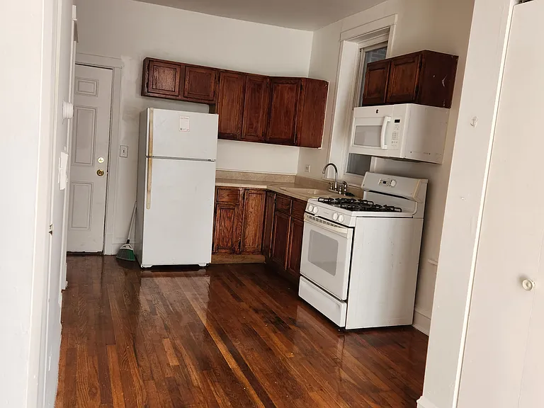 2238 W 21st St #2F — Photo 23