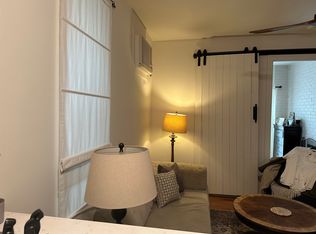 142 N 21st St #R-1, Philadelphia, PA 19103