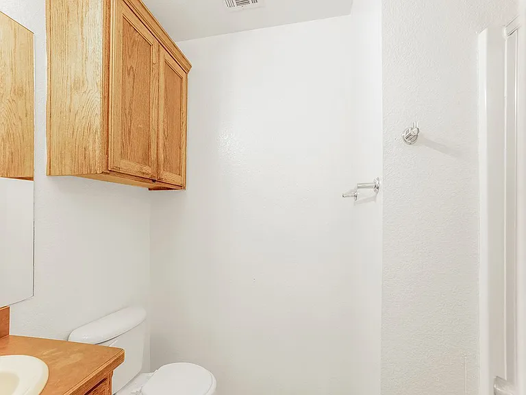 315 Isbell Rd — Photo 13