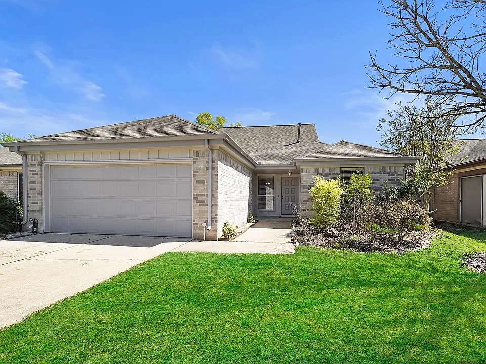 2239 Highland Hills Dr