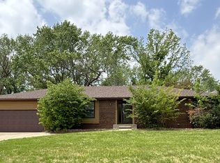 5259 S Holland Ave, Springfield, MO 65810