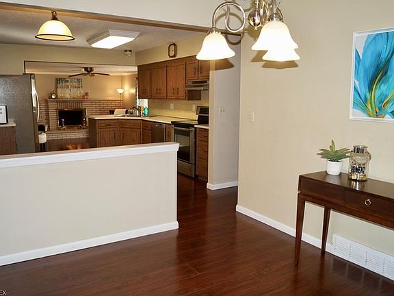 4th image of 5834 Rock Haven Dr
