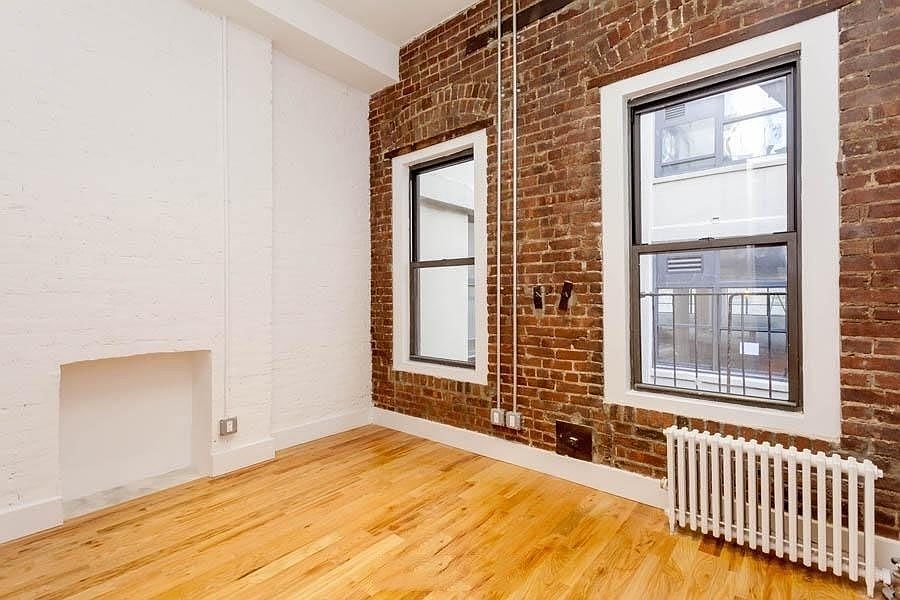 1st image of 26 Vandam St APT 1RW