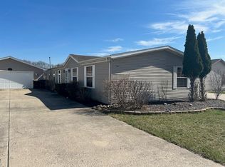 22465 S Lakepoint Ct, Channahon, IL