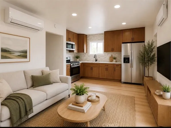 784 E Walton St #A, Signal Hill, CA 90755