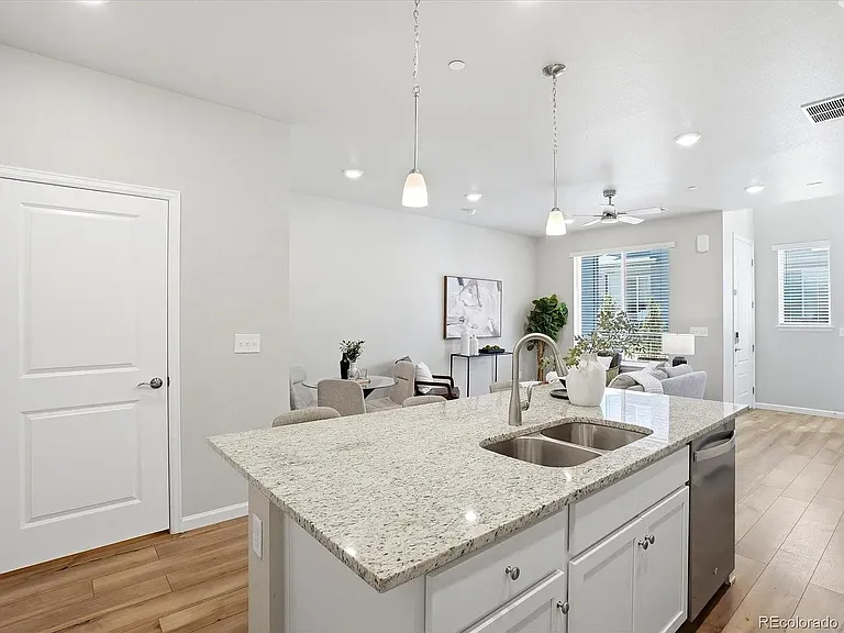 463 Millwall Cir — Photo 6