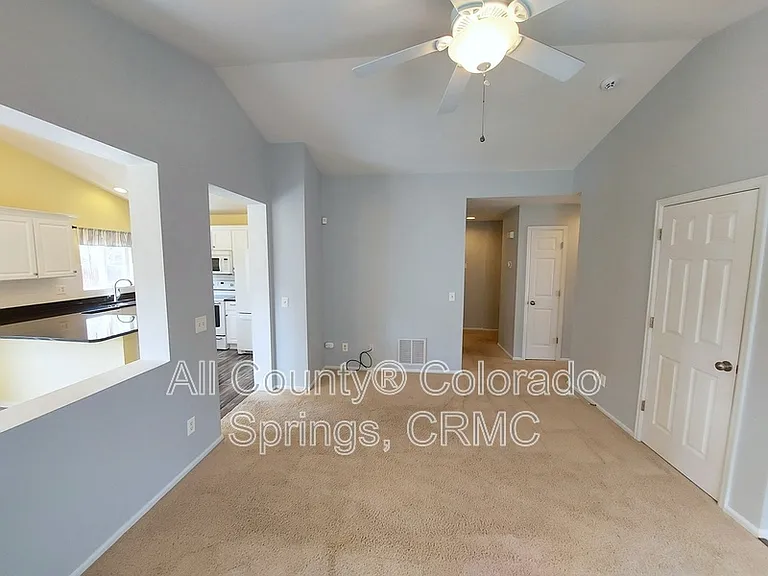 4182 Pioneer Creek Dr — Photo 10