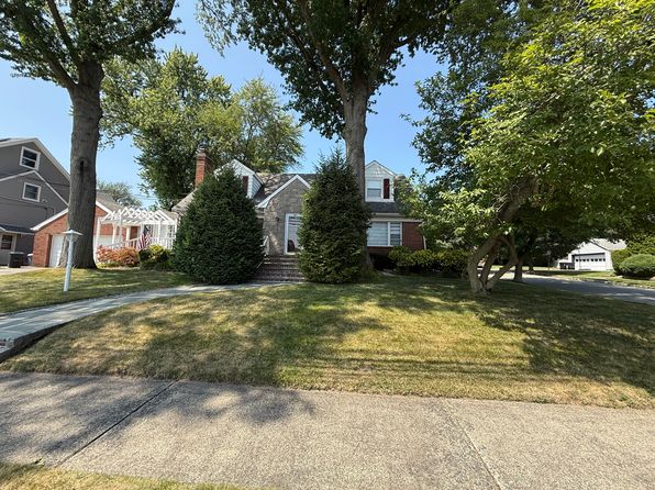 676 Passaic Ave FLOOR 2