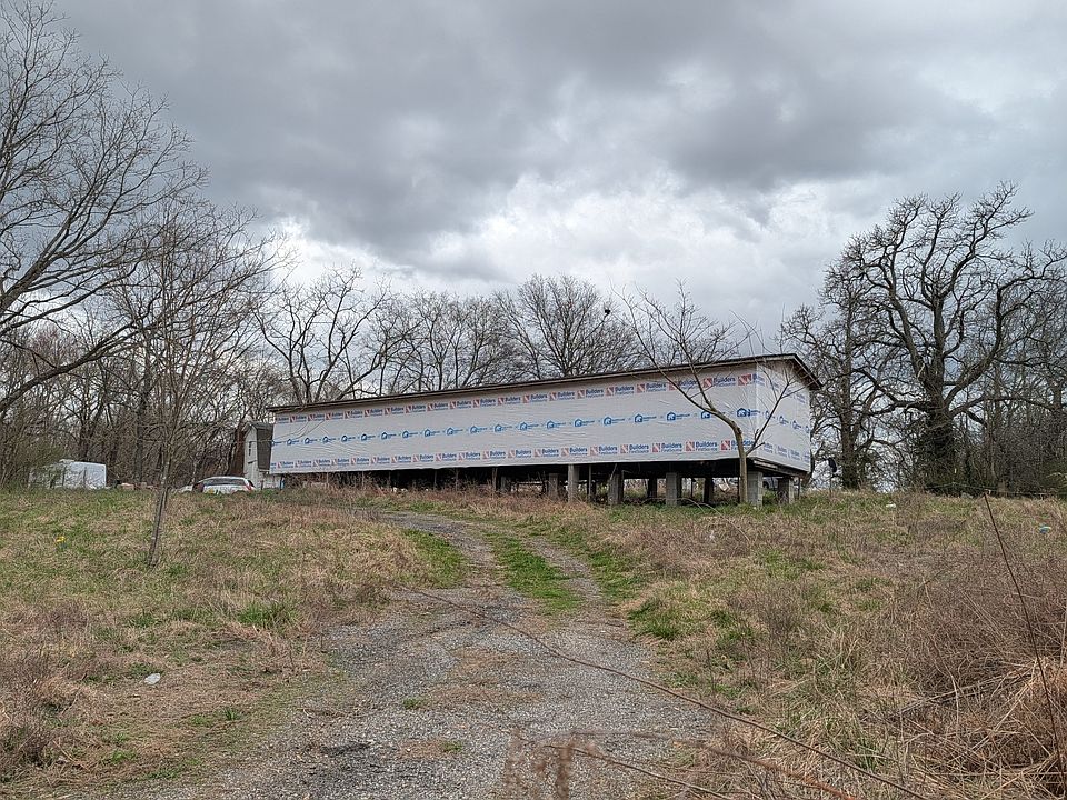 2nd image of 3257 Highway 46 S