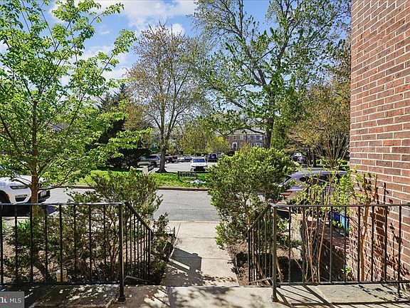3rd image of 6315 Olde Towne Ct